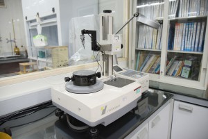 Roundness and Cylindrical Profile Measuring Instrument